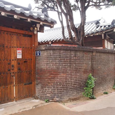 Empathy Hanok Guesthouse Тегу Екстериор снимка