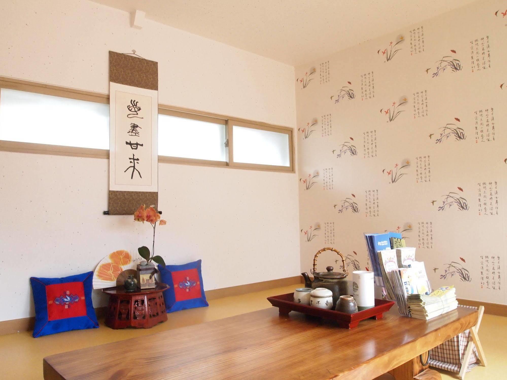 Empathy Hanok Guesthouse Тегу Екстериор снимка